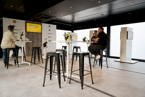 ADAC Vorteilswelt Lounge - en tant qu’invité des anges jaunes, Image 3